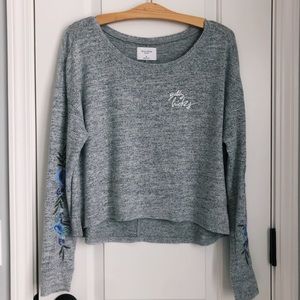 Gilly Hicks Abercrombie & Fitch Grey Floral Tee